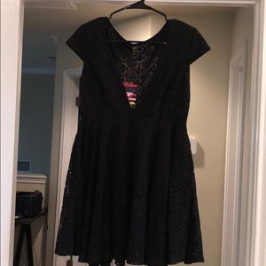 JARIO DEEP V NECK